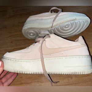 Nike Air Force 1 (AF1) Peach Suede Platform Sneakers size 8.5 women’s